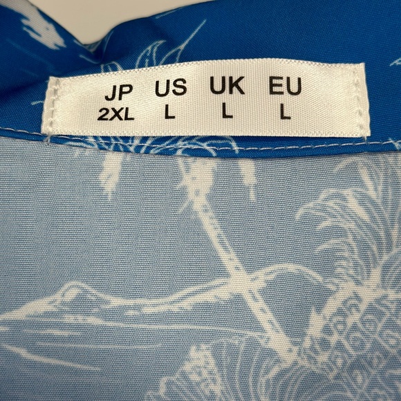 Men's Short Sleeve Hawaiian Shirt Loose Fit, Floral Print - Picture 2 of 4